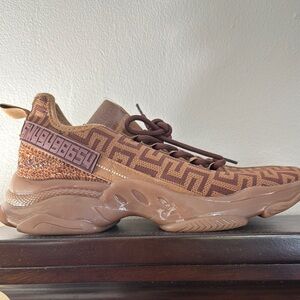 Steve Madden Brown Textured Sneakers